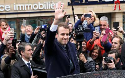فرانس کے صدر ماکروں کی مقبولیت میں اضافہ اور زرد صدری احتجاج کی حمایت میں کمی