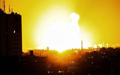 فائر بندی کے باوجود غزہ پر اسرائیلی بمباری جاری، راکٹ حملوں سے جواب