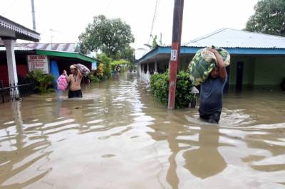 انڈونیشیا:سیلاب اور مٹی کے تودے گرنے کے باعث 17 افراد ہلاک