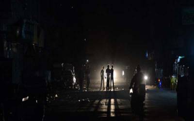 کراچی :گلستان جوہر بلاک 19 اور کورنگی 5جے ایریا میں بجلی کی فراہمی معطل