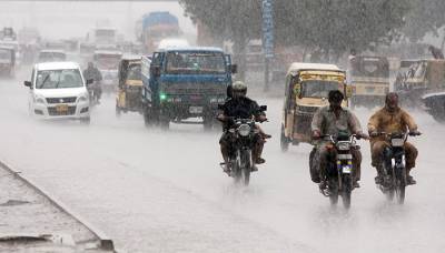 کراچی میں آج بھی بارش کی پیشگوئی، حادثات میں 11 افراد جاں بحق