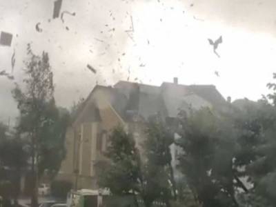 لکسمبرگ : طوفانی بگولے نے تباہی مچا دی ،7 افراد زخمی