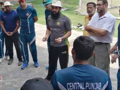 قومی کرکٹ ٹیم کے ہیڈ کوچ مصباح الحق نے پاکستان ٹیم میں آنے کا گربتادیا۔