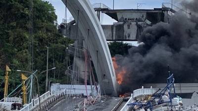 تائیوان: 140میٹر طویل پل گرگیا، 14افراد زخمی