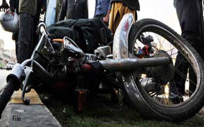 اوکا ڑہ: موٹر سائیکل کی گدھا ریڑھی سے ٹکر دو نو جوان جاں بحق تین شدید ذخمی 