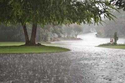 ملک کے مختلف حصوں میں گزشتہ بارہ گھنٹے سے وقفے وقفے سے بارش کا سلسلہ جاری