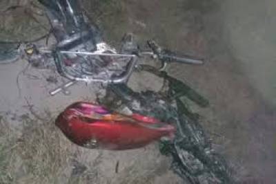 حیدر آ باد:موٹرسائیکل اور ٹریکٹر ٹرالی میں ٹکر 2 افراد جاںبحق ایک زخمی