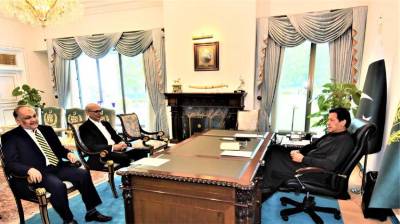 پی ٹی سی ایل کے صدر اور سی ای او کی وزیراعظم سے ملاقات،کورونا ریلیف فنڈ کیلئے 10کروڑ روپے کاعطیہ