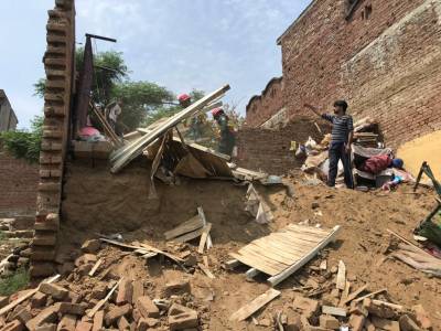  پسرور میں مکان کی چھت گرنے سے 11سالہ بچہ جاں بحق, 3بہنیں زخمی