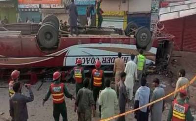 خانیوال، کالا شاہ کاکو اور نوشکی میں ٹریفک حادثات، 19 مسافر جاں بحق