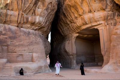 سعودی عرب کا ملک میں سیاحتی سرگرمیاں جلد بحال کرنے کا فیصلہ