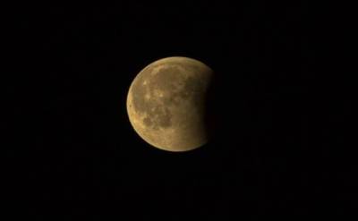 رواں سال کا تیسرا چاند گرہن 5 جولائی کو ہوگا