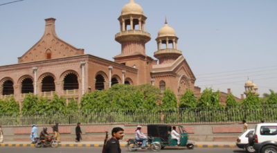 لاہورہائیکورٹ نے کرونا کے مریضوں کا پلازمہ فروخت کے خلاف درخواست پر سماعت چھ ہفتوں کے لئیے ملتوی کردی