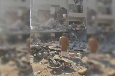کراچی : گلشن اقبال میں دومنزلہ عمارت میں دھماکہ ، 4 افراد زخمی 