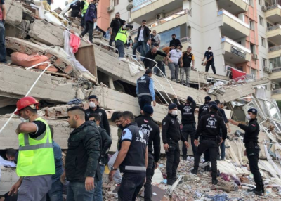 ترک شہر ازمیر میں شدید زلزلہ، کئی عمارتیں زمین بوس، مرنیوالوں کی تعداد 26 ہوگئی