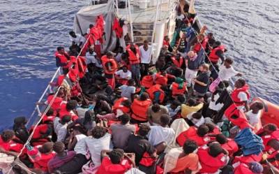 لیبیا کے ساحل کے قریب سے 300 غیرقانونی تارکین وطن کو بچا لیا گیا