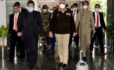 وزیراعظم کا آئی ایس آئی ہیڈ کوارٹرز کا دورہ، سیکیورٹی پر بریفنگ