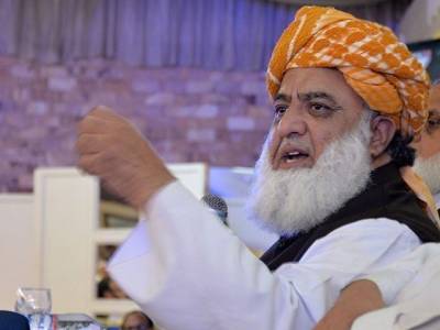 حکومت کے ساتھ کسی قسم کے مذاکرات کرنے کو تیار نہیں:مولانا فضل الرحمان