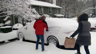 امریکا میں برفباری کا 125 سالہ ریکارڈ ٹوٹ گیا، نظام زندگی بری طرح متاثر