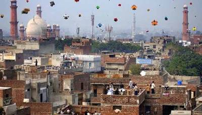 لاہور: بسنت پر ڈرون ٹیکنالوجی کے ذریعے پتنگ بازوں کو پکڑنے کا فیصلہ