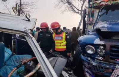 ٹوبہ ٹیک سنگھ،وین اورٹرک کا حادثہ،9 مسافر زخمی
