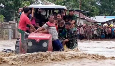 انڈونیشیا اور مشرقی تیمور میں سیلاب سے ہلاکتوں کی تعداد 90 ہو گئی, متعدد لاپتا
