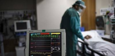 کورونا کی تیسری لہر، پاکستان میں اسپتالوں پر شدید دباؤ، 4200 سےزائد مریضوں کی حالت تشویشناک