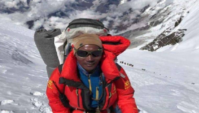 نیپالی کوہ پیما نے 25ویں بار ماونٹ ایورسٹ سر کرلی