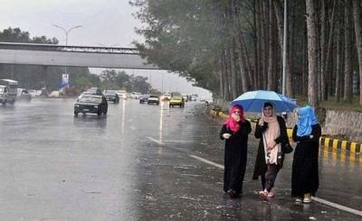 وفاقی دارالحکومت سمیت پنجاب کے مختلف علاقوں میں بارش،موسم خوشگوارہوگیا ۔