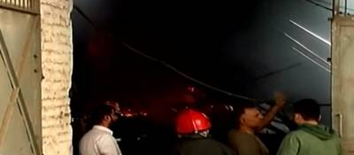 فیصل آباد: ٹیکسٹائل ملز میں خوفناک آتشزدگی، کروڑوں مالیت کا کپڑا جل کر راکھ