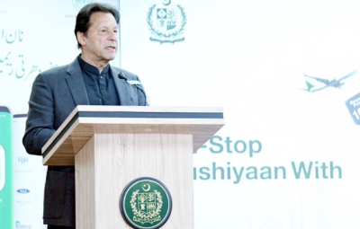 روپے پر دباؤ بڑھے تو آئی ایم ایف کے پاس جانا پڑتا ہے: وزیراعظم عمران خان