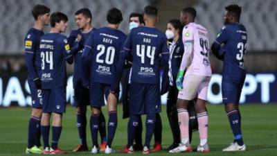 پرتگال کی فٹ بال ٹیم پر کورونا کے نئے وائرس اومیکرون کا حملہ