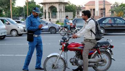 ون وے کی خلاف ورزی پر 2 ہزار روپے جرمانہ,لاہور ہائیکورٹ نےحکم دے دیا۔