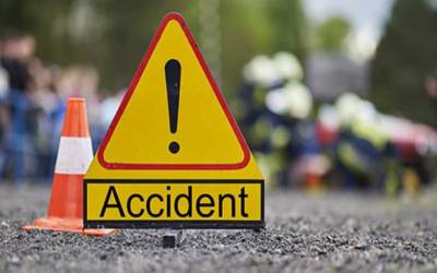 دیپالپور: مسافر کوسٹر اور ٹرالر میں خوفناک ٹریفک حادثہ،7مسافر زخمی