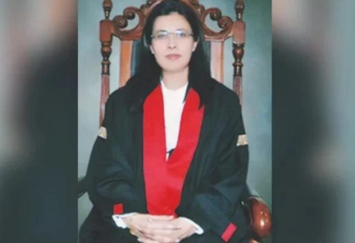 جسٹس عائشہ ملک  پاکستان کی اعلیٰ عدلیہ کی پہلی خاتون جج ہونے کا اعزاز : خاتون جج کی تعیناتی ایک نیا باب