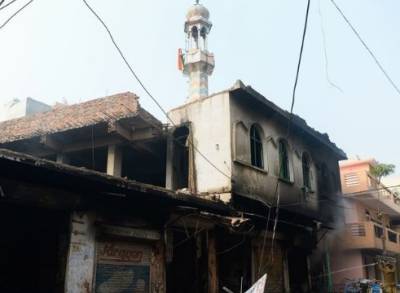 بھارت میں ہندوانتہاپسندوں نے مسجد شہید کردی