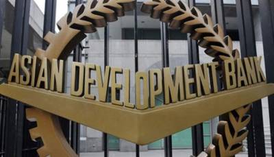 ایشیائی ترقیاتی بینک کا پاکستان کو ڈھائی ارب ڈالر اضافی فنڈنگ دینےکا اعلان