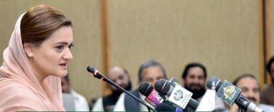وزیراطلاعات مریم اورنگزیب نے معیشت کی تباہی، ڈالر کی تاریخی بلند ی کا مجرم عمران خان کوقرار دے دیا 