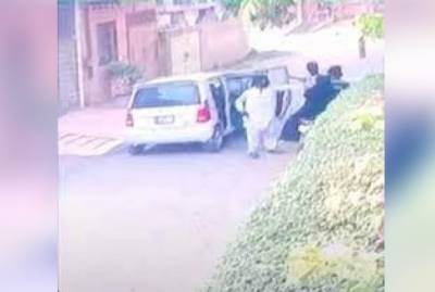  عدالتی حکم کے بعد لاہور میں اغوا ہونے والی دسویں جماعت کی طالبہ بازیاب