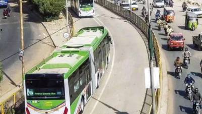 پی ٹی آئی کا کراچی میں احتجاج، گرین لائن بس سروس کو محدود کر دیا گیا