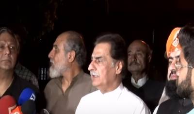 عمران خان نے بار بار کہا کہ ہم ڈی چوک جائیں گے،رکاوٹیں ہٹائیں لیکن شہر میں جلاؤ گھیراؤ کیاگیا،پی ٹی آئی کی ٹیم نہیں آرہی: ایاز صادق 