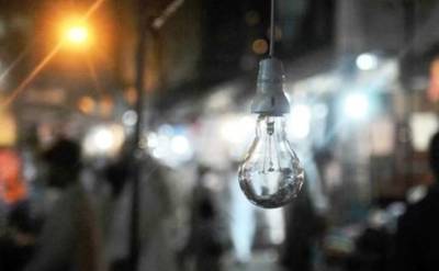 گرمی میں اضافے کیساتھ ہی بجلی غائب، 12 سے 15 گھنٹوں کی غیر اعلانیہ لوڈشیڈنگ جاری