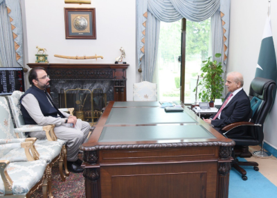 وزیرِ اعظم شہباز شریف سے وزیر سرمایہ کاری بورڈ چوہدری سالک حسین کی ملاقات