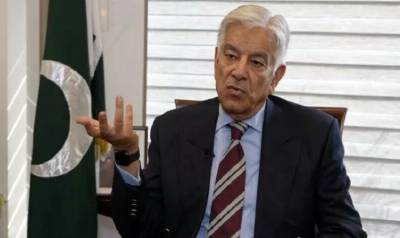 عمران خان نے سازش کے الزامات پر امریکی سفارتکار ڈونلڈ لو سے معافی مانگ لی ہے: وزیر دفاع خواجہ محمد آصف 