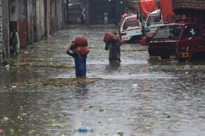  لاہور سمیت پنجاب کے مختلف علاقوں میں بارش،چھت گرنے سے 2افراد زخمی