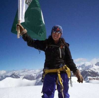 ثمینہ بیگ نے K2 سر کرنیوالی پہلی پاکستانی خاتون کوہ پیما کا اعزاز اپنے نام کر لیا