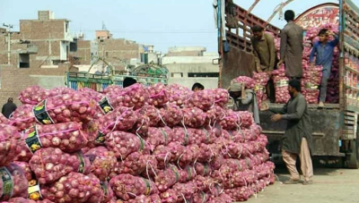 کابینہ نے ایران اور افغانستان سے ٹماٹر اور پیاز کی درآمد کی منظوری دے دی