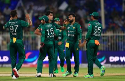 ایشیا کپ: پاکستان کی تباہ کن بولنگ , ہانگ کانگ کی پوری ٹیم 38 رنز پر ڈھیر ، پاکستان کو 155رنز سے فتح