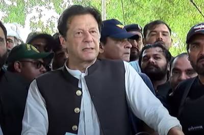 سیلاب ہمارے لیے بڑا چیلنج ہے ملکر مشکل سے نمٹیں گے: عمران خان