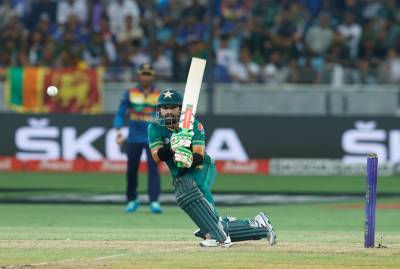 ایشیا کپ فائنل:171 رنز کا ہدف,  سری لنکا  کیخلاف پاکستان کو جیت کے لیے 24 گیندوں پر 61 رنز درکار